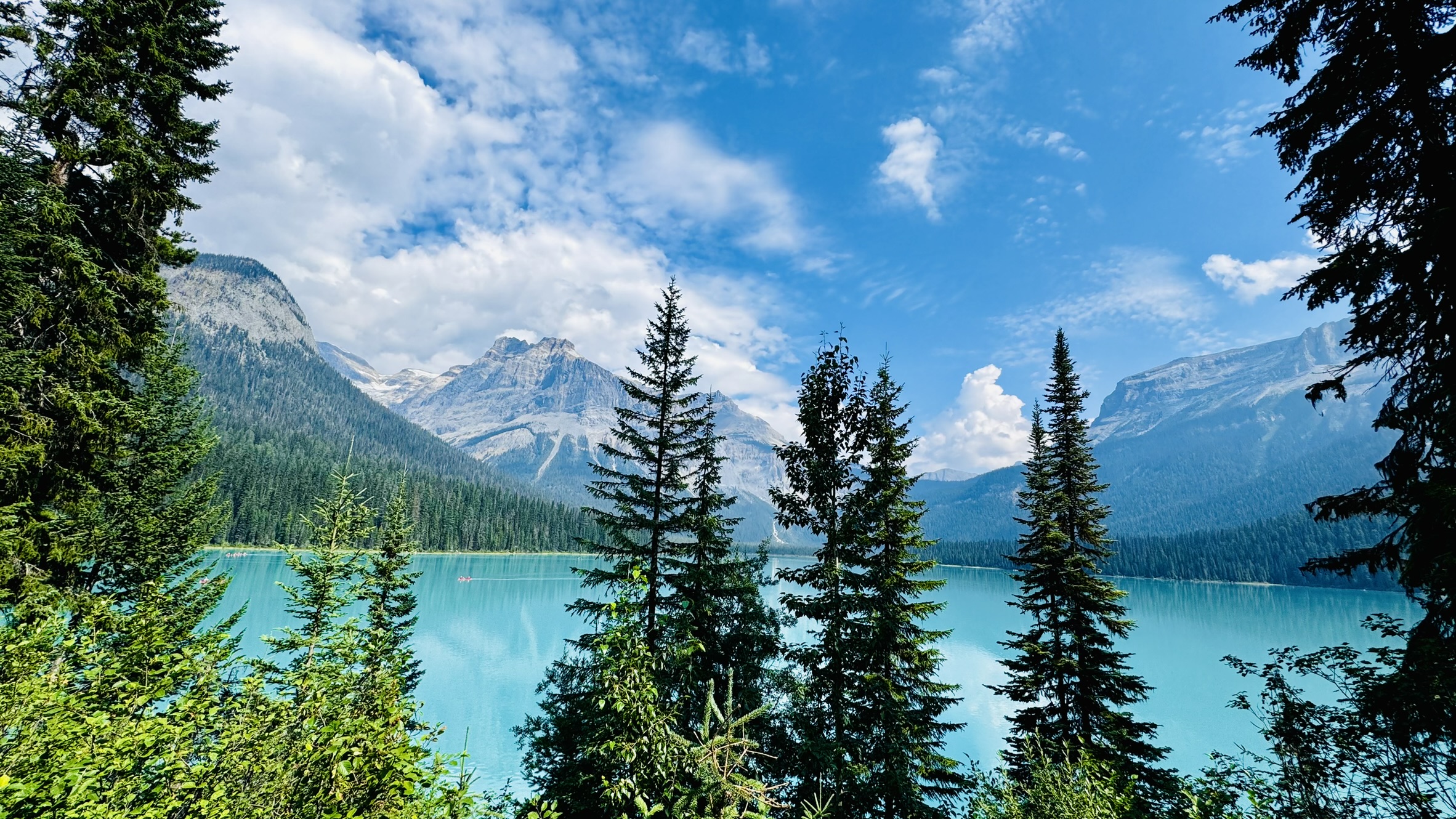 Lake and Mountains at Yoho National Park